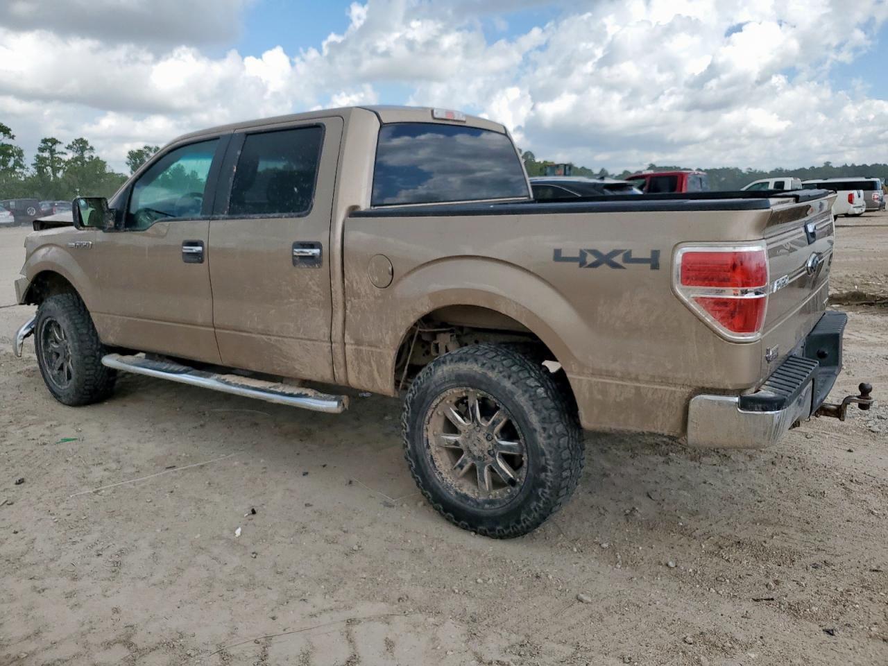 2013 Ford F150 Super - Фото 2