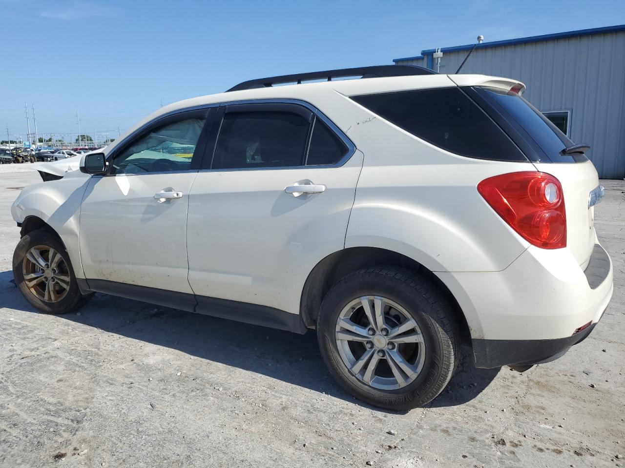 2015 Chevrolet Equinox Lt - Image 2