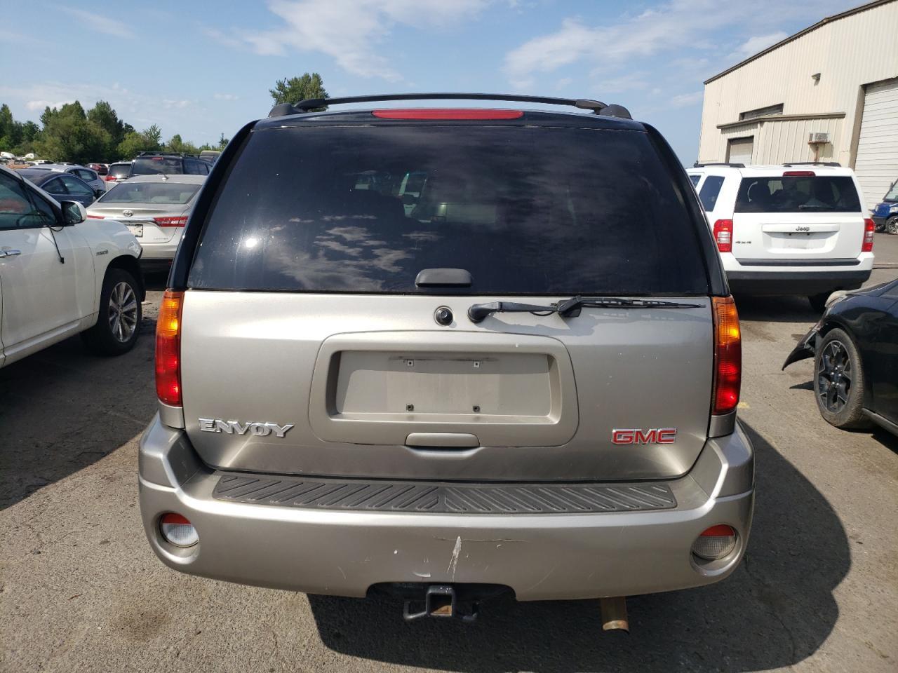 2002 GMC Envoy - Фото 6