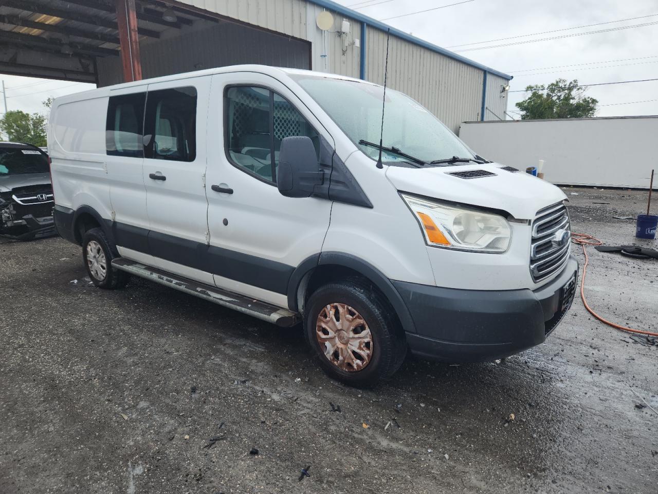 2016 Ford Transit Cargo Van T- - Фото 4