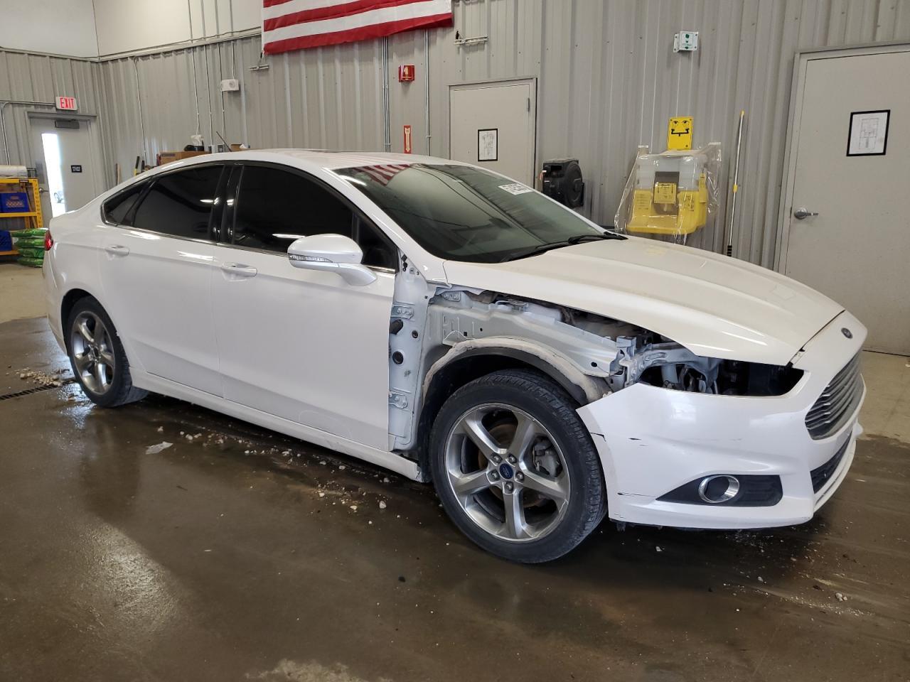 2015 Ford Fusion Se - Фото 4