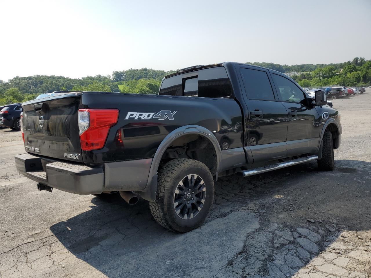 2016 Nissan Titan Xd Sl - Image 3