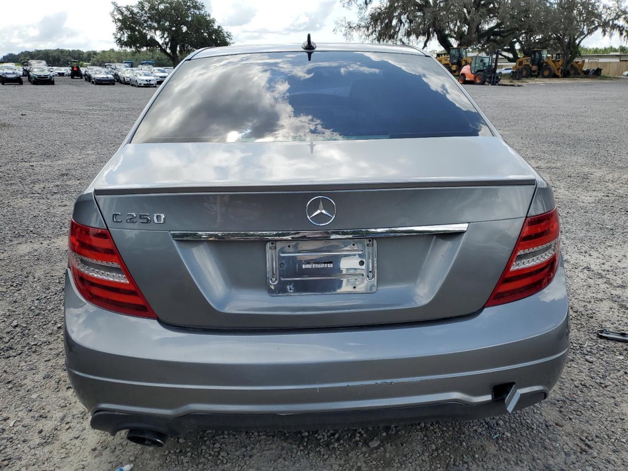 2012 Mercedes-Benz C 250 - Фото 6
