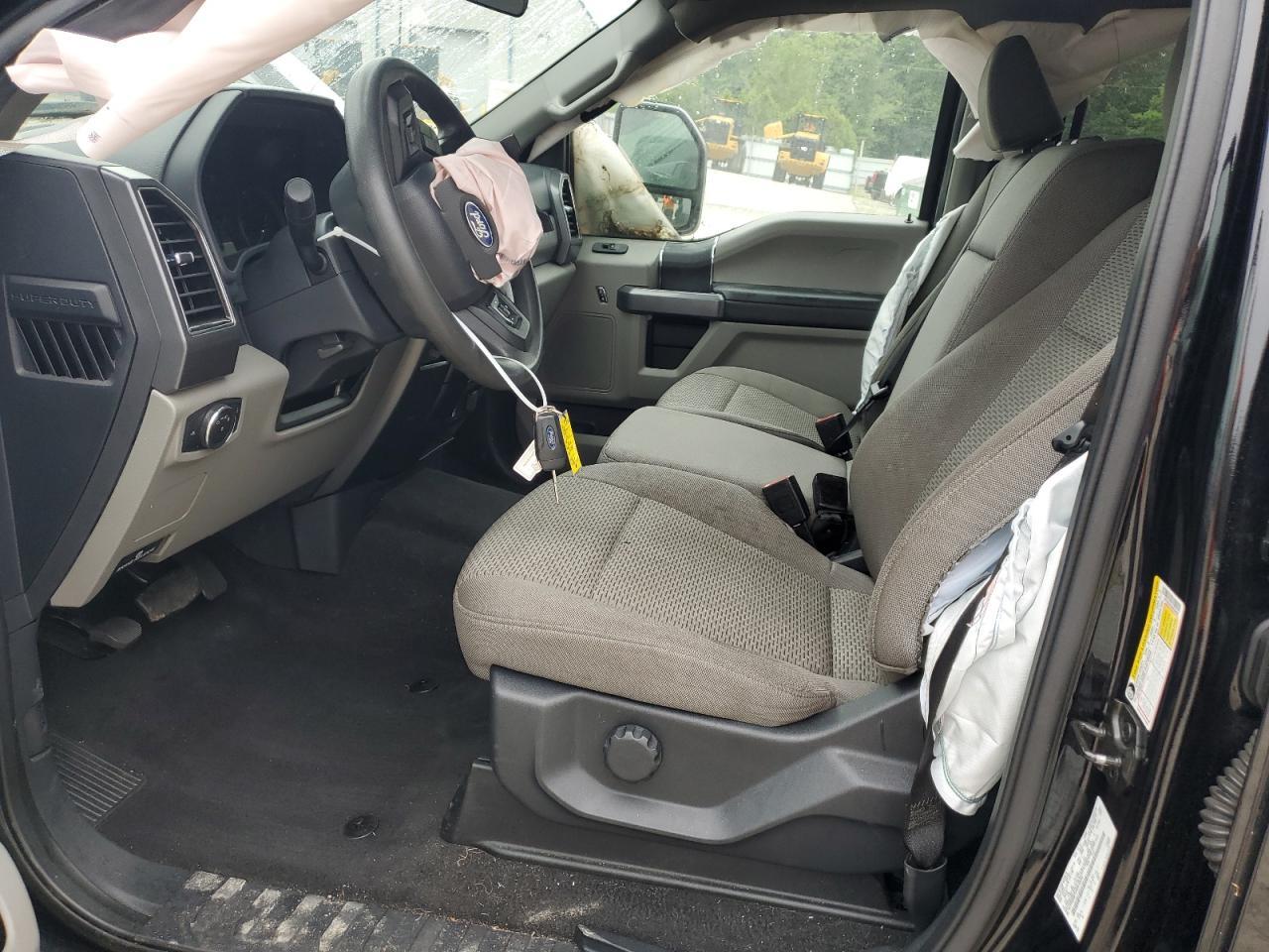 2022 Ford F250 Super Duty - Фото 7