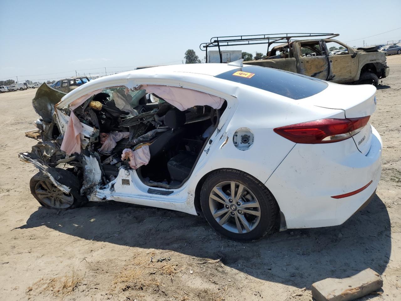 2018 Hyundai Elantra Sel - Фото 2