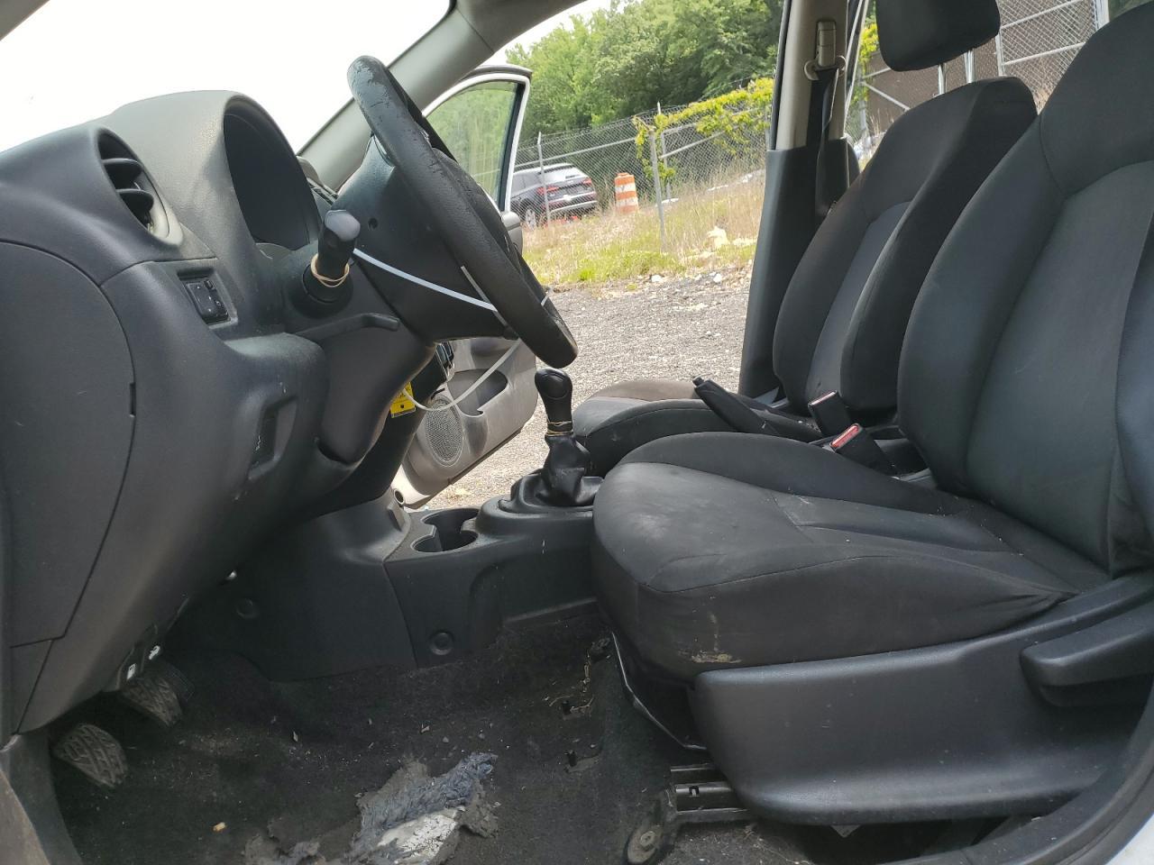 2018 Nissan Versa S - Фото 7