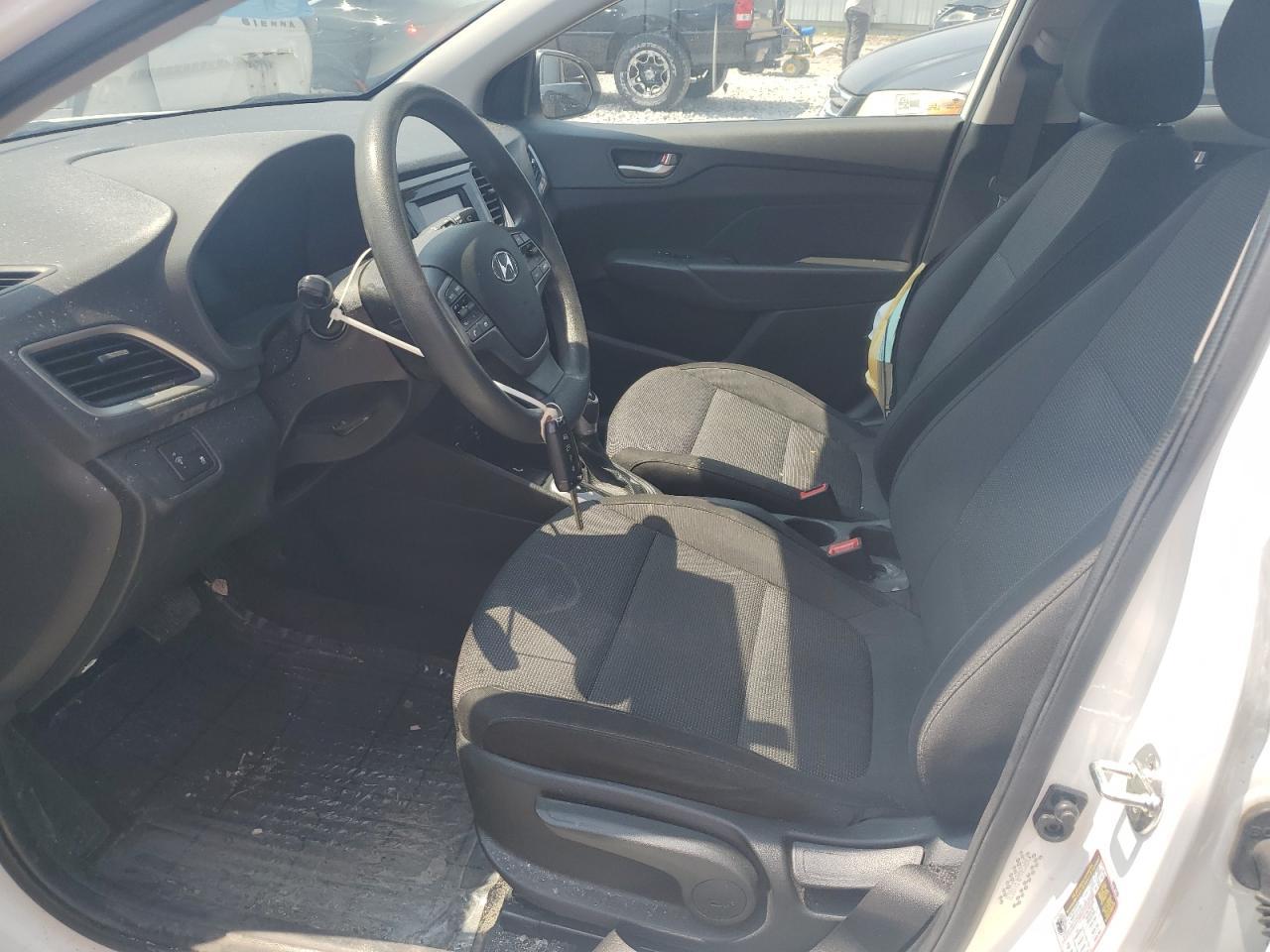 2020 Hyundai Accent Se - Фото 7
