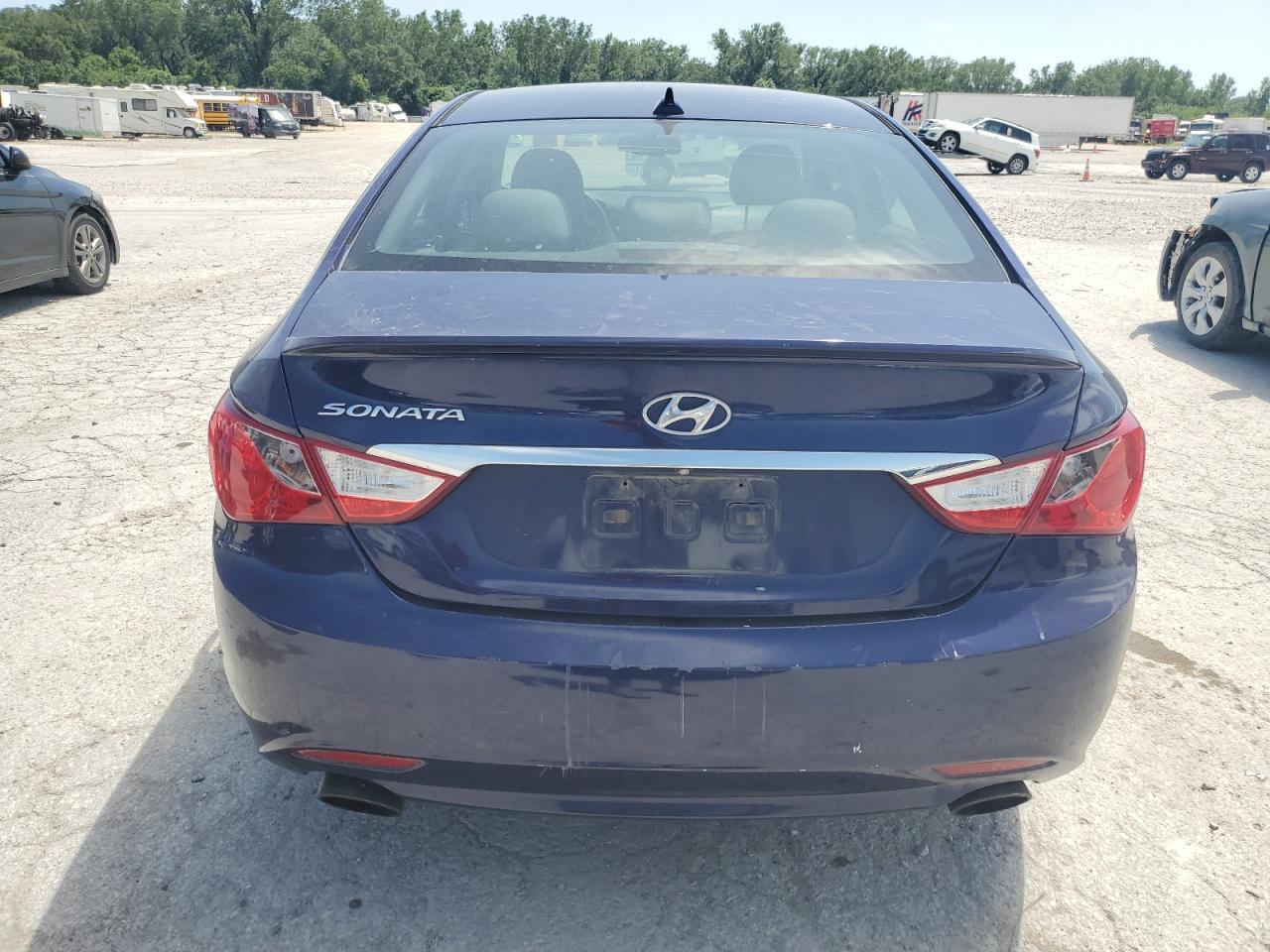 2012 Hyundai Sonata - Image 6