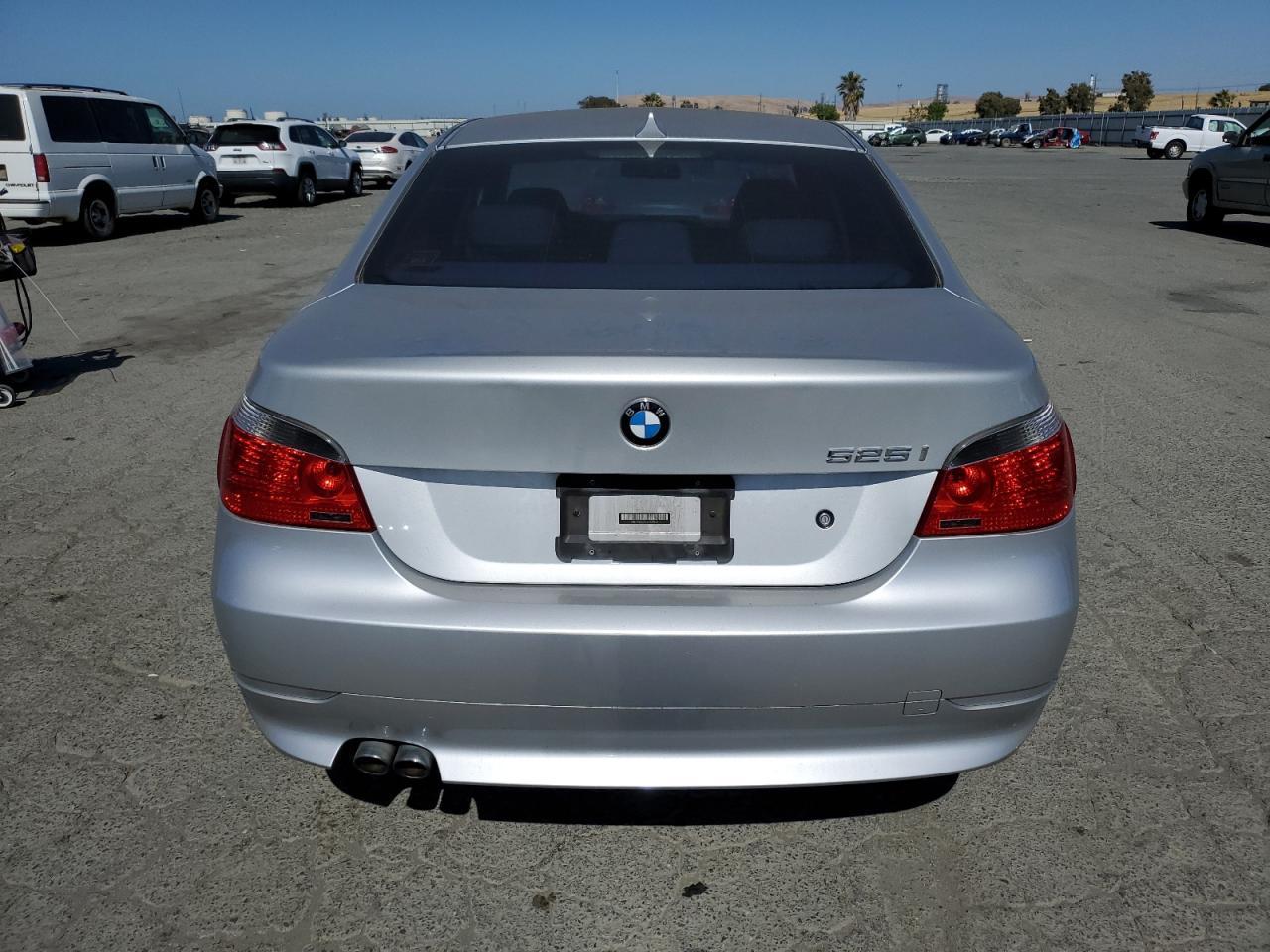 2006 BMW 525 I - Image 6