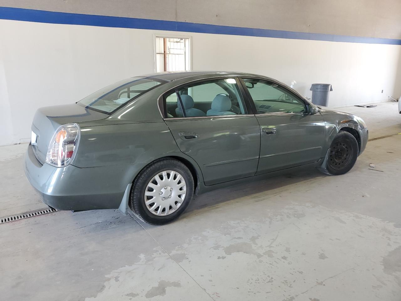2003 Nissan Altima Base - Фото 3
