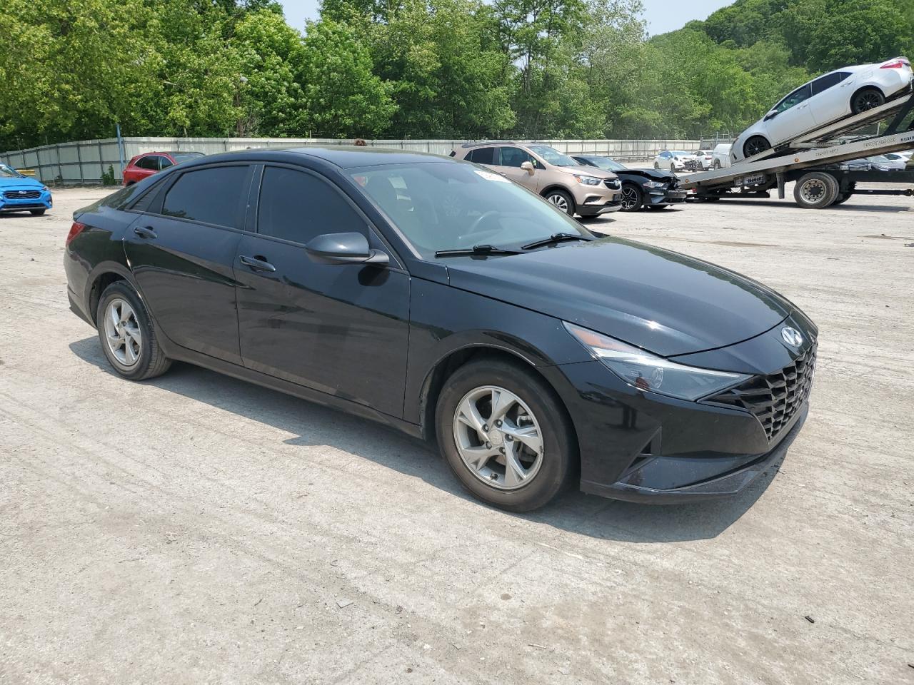 2022 Hyundai Elantra Se - Фото 4