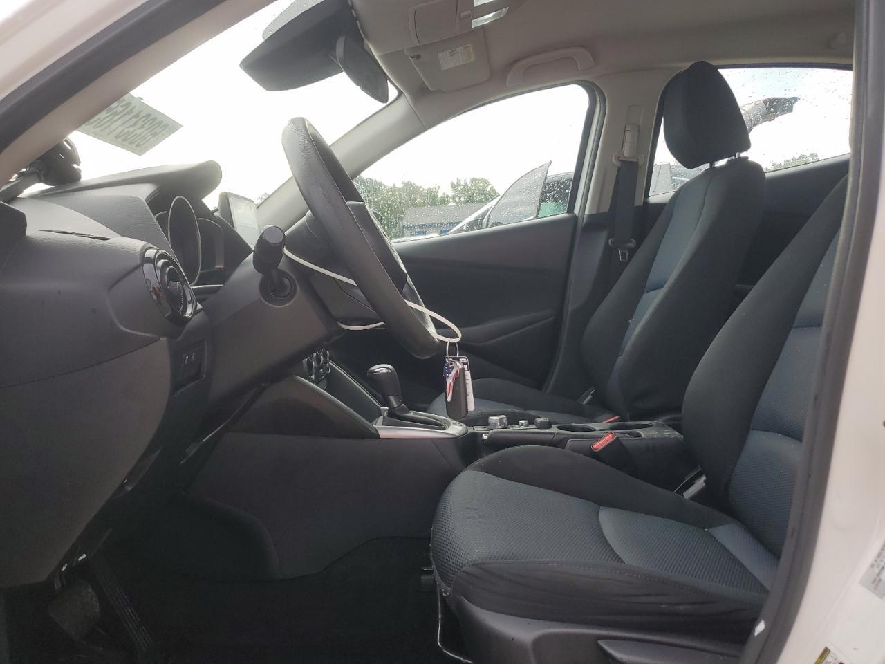 2019 Toyota Yaris L - Image 7