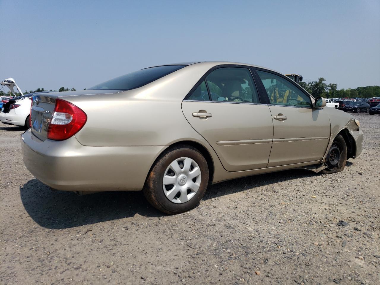 2003 Toyota Camry Le - Фото 3