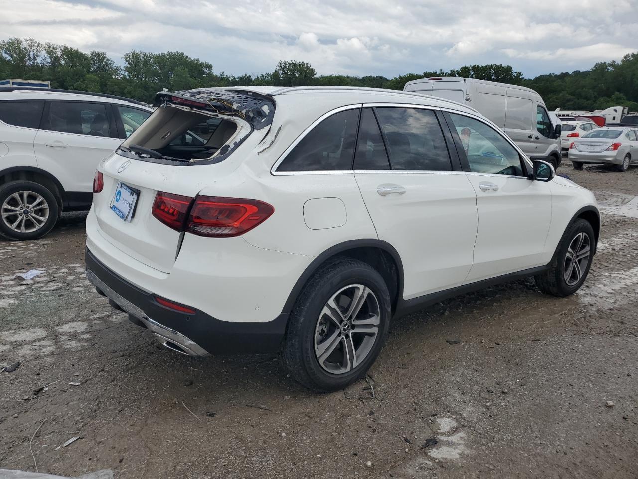 2021 Mercedes-Benz Glc 300 - Image 3