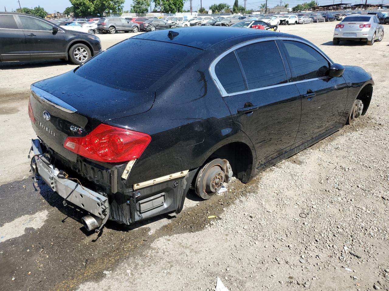 2011 Infiniti G37 Base - Фото 3