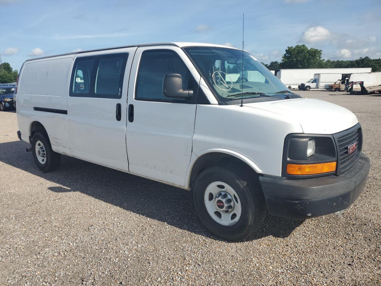 2015 GMC Savana G3500 - Фото 4