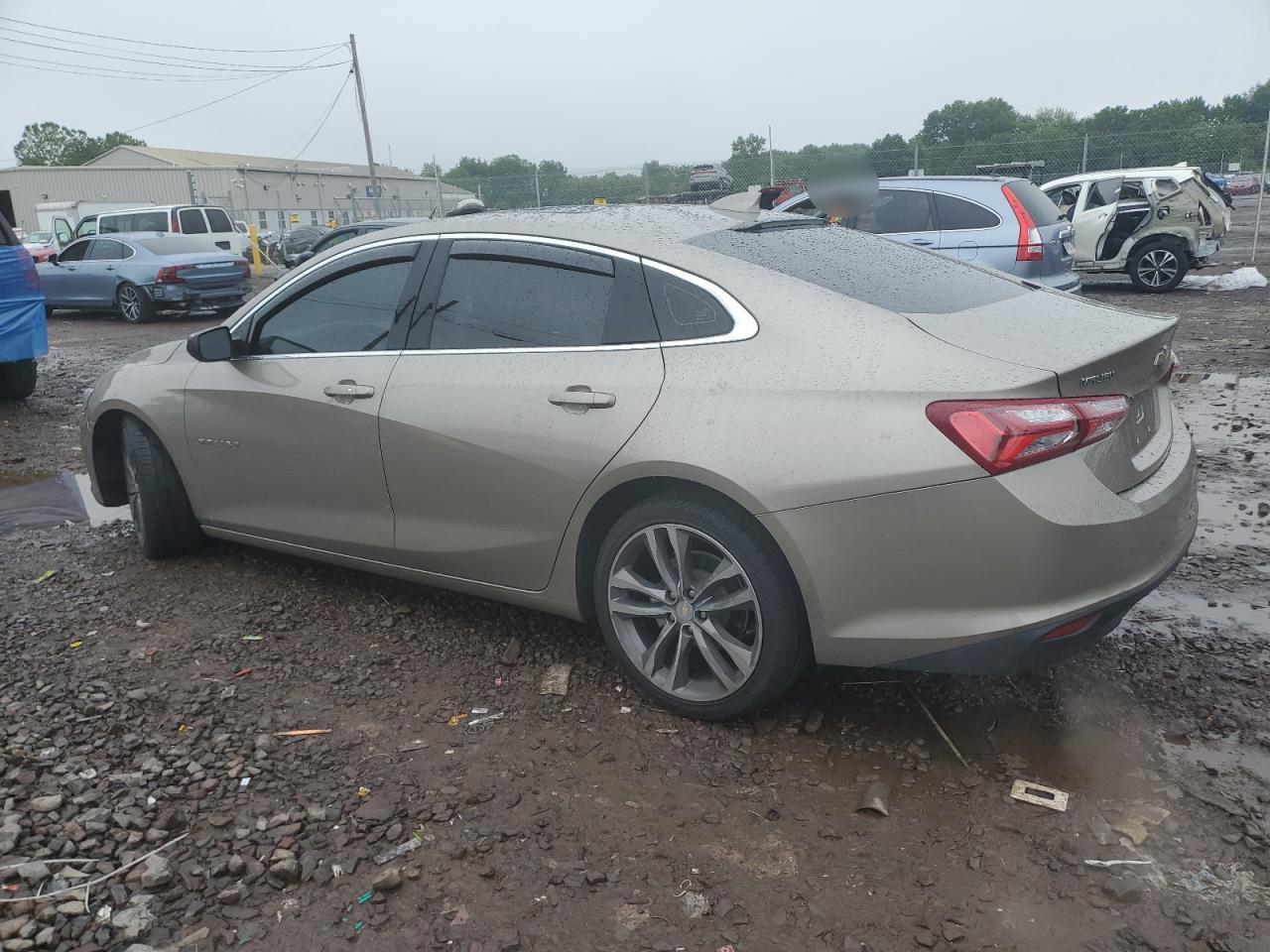 2022 Chevrolet Malibu Lt - Фото 2