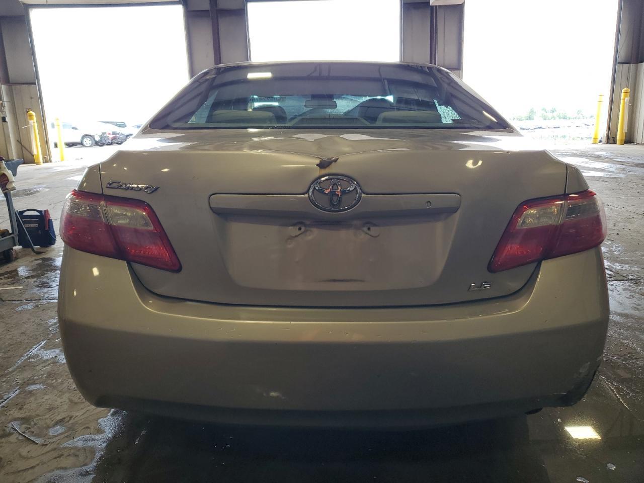 2009 Toyota Camry - Image 6