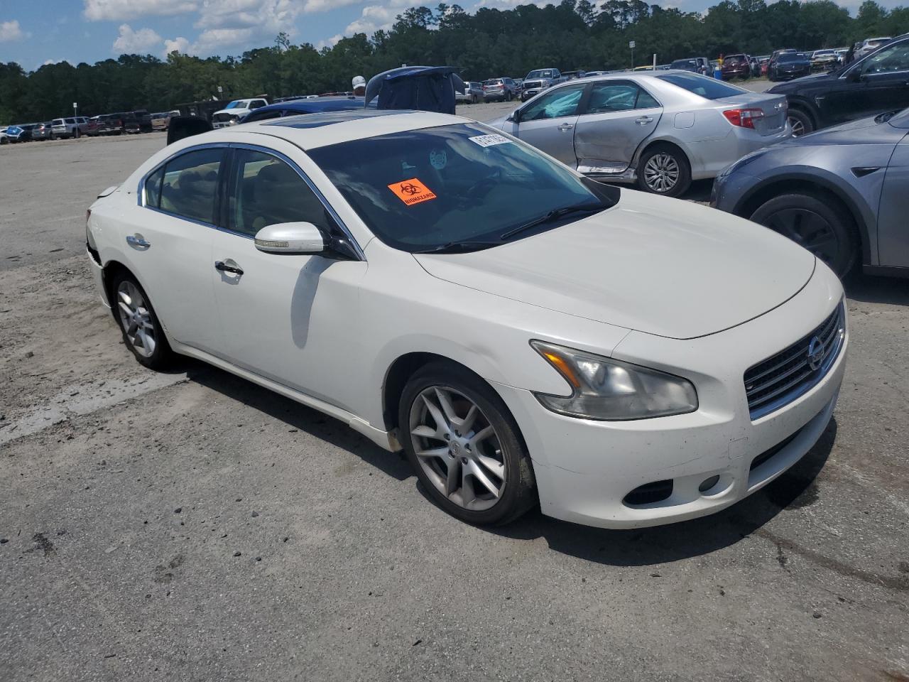 2010 Nissan Maxima S - Image 4
