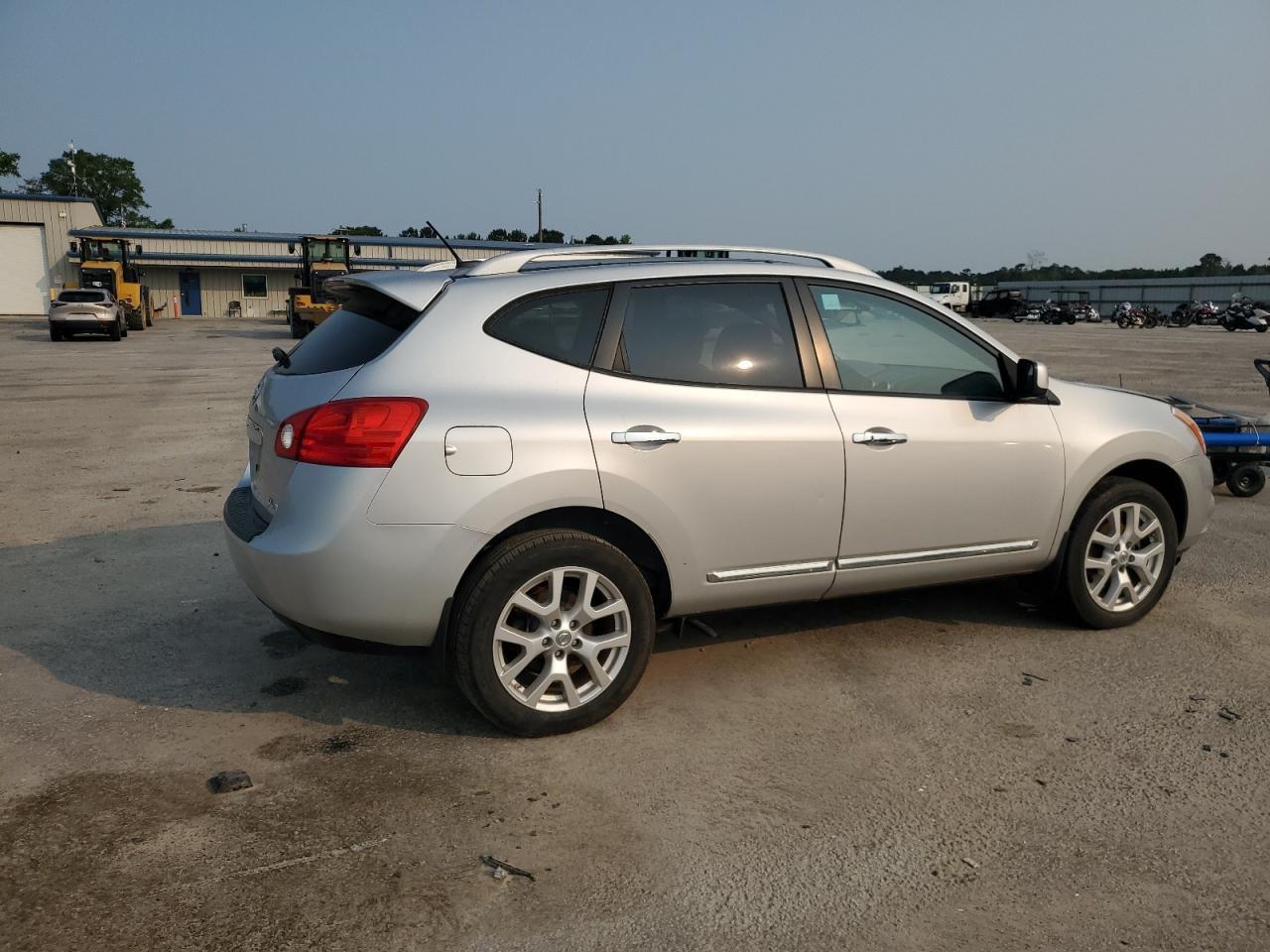 2013 Nissan Rogue S - Фото 3