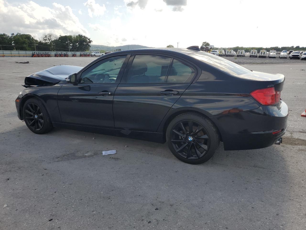 2012 BMW 328 I - Фото 2
