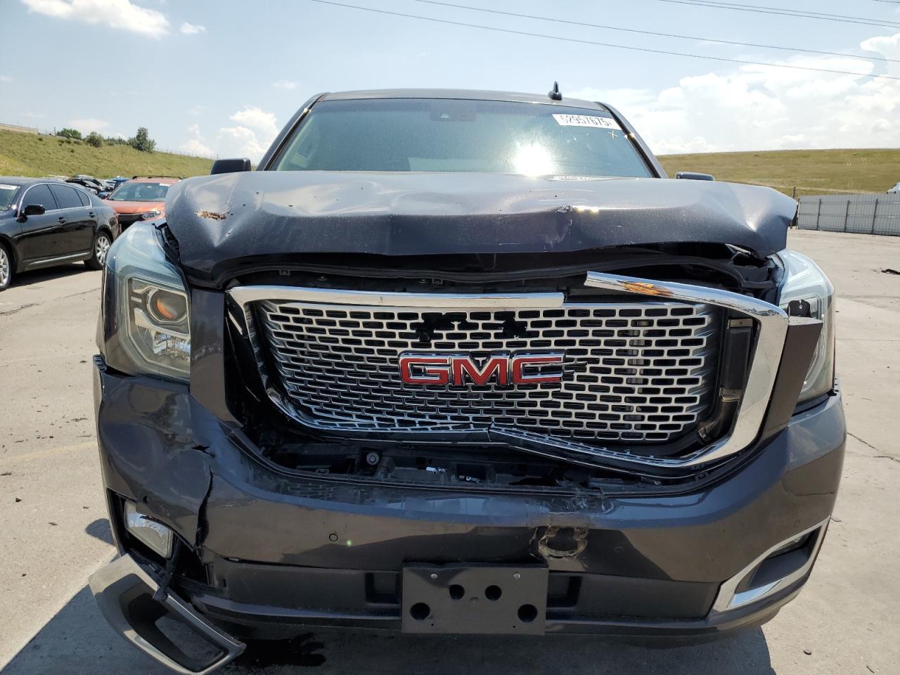 2016 GMC Yukon Denali - Image 5