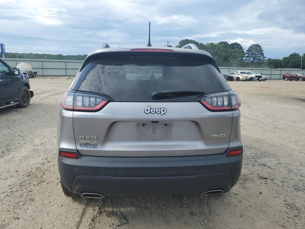 2019 Jeep Cherokee Latitude Plus - Image 6