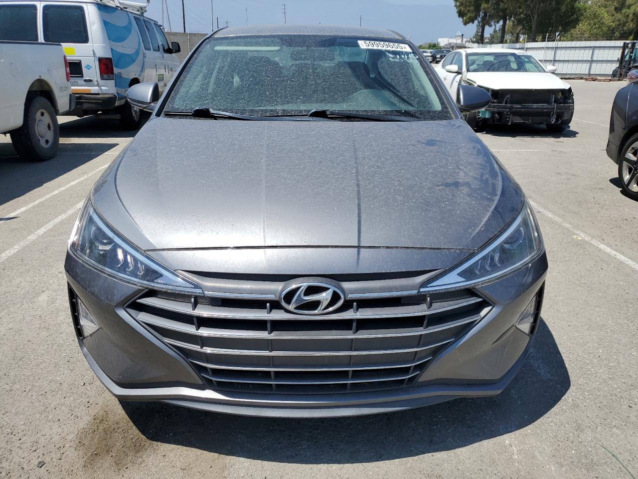 2019 Hyundai Elantra Se - Фото 5