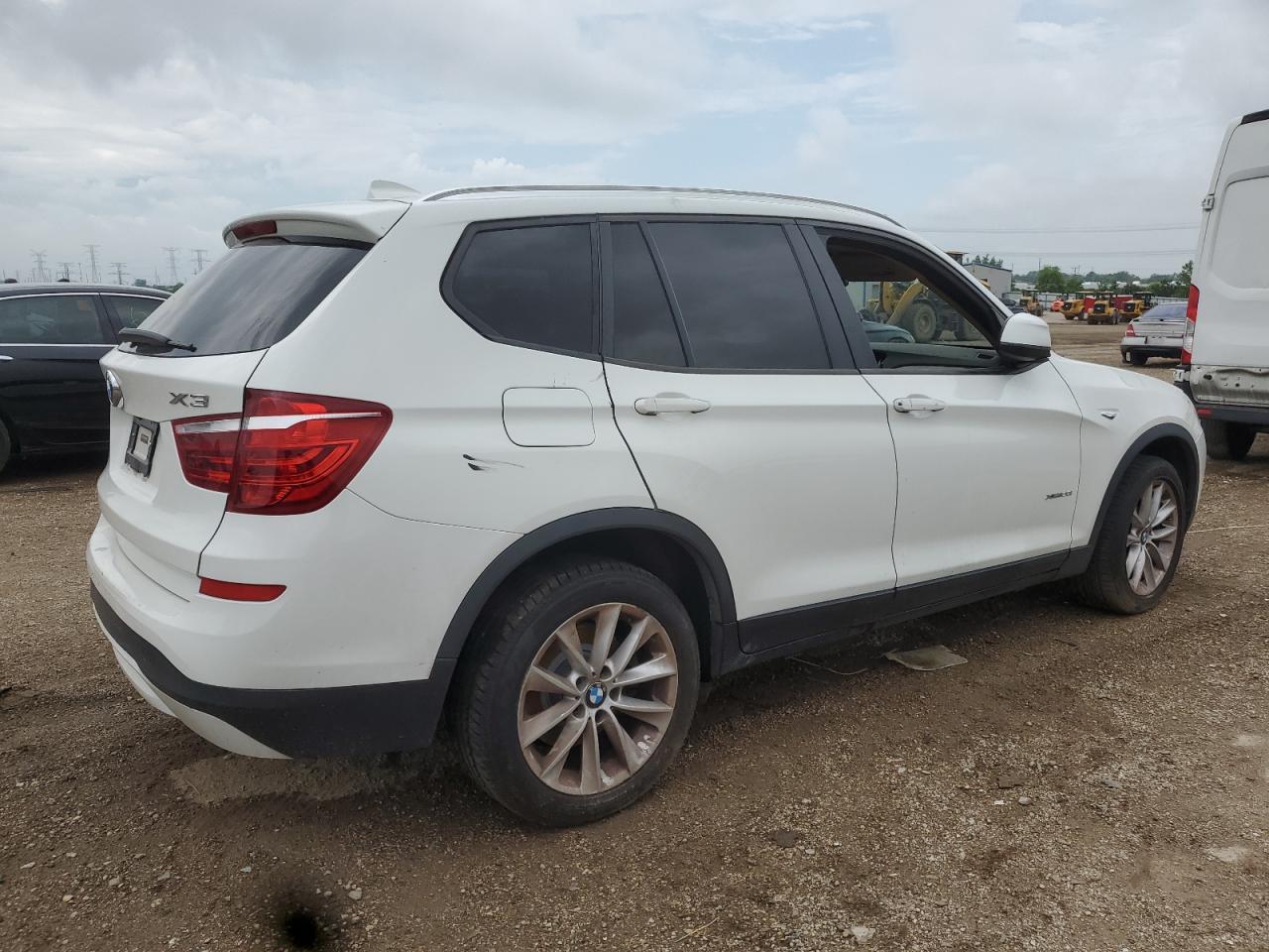 2017 BMW X3 xDrive28I - Фото 3