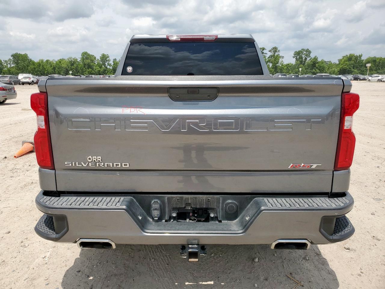 2019 Chevrolet Silverado K1500 Rst - Image 6