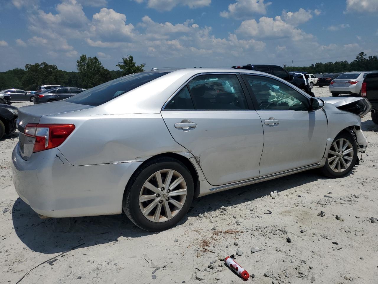 2014 Toyota Camry L - Image 3