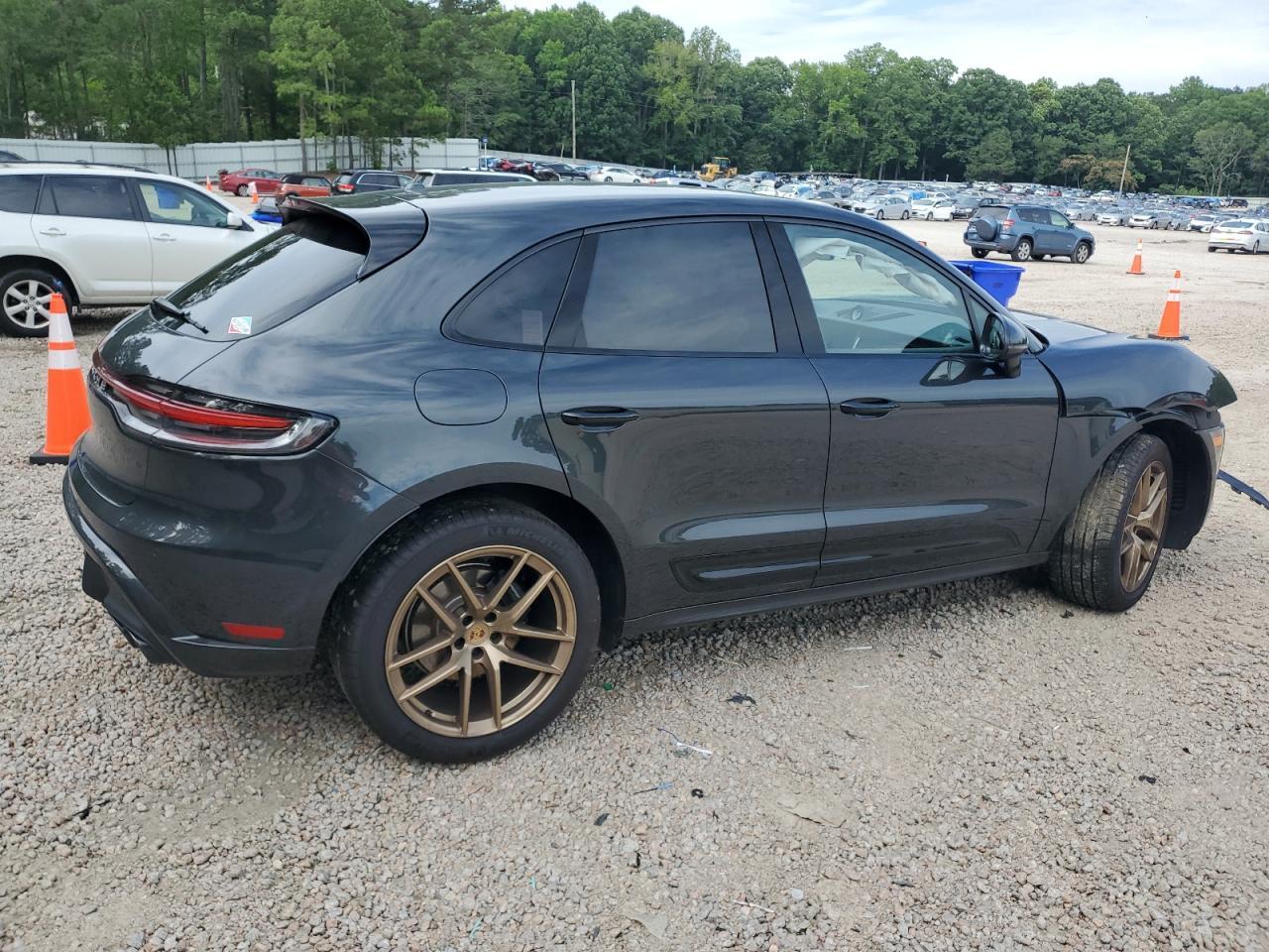 2025 Porsche Macan S - Фото 3