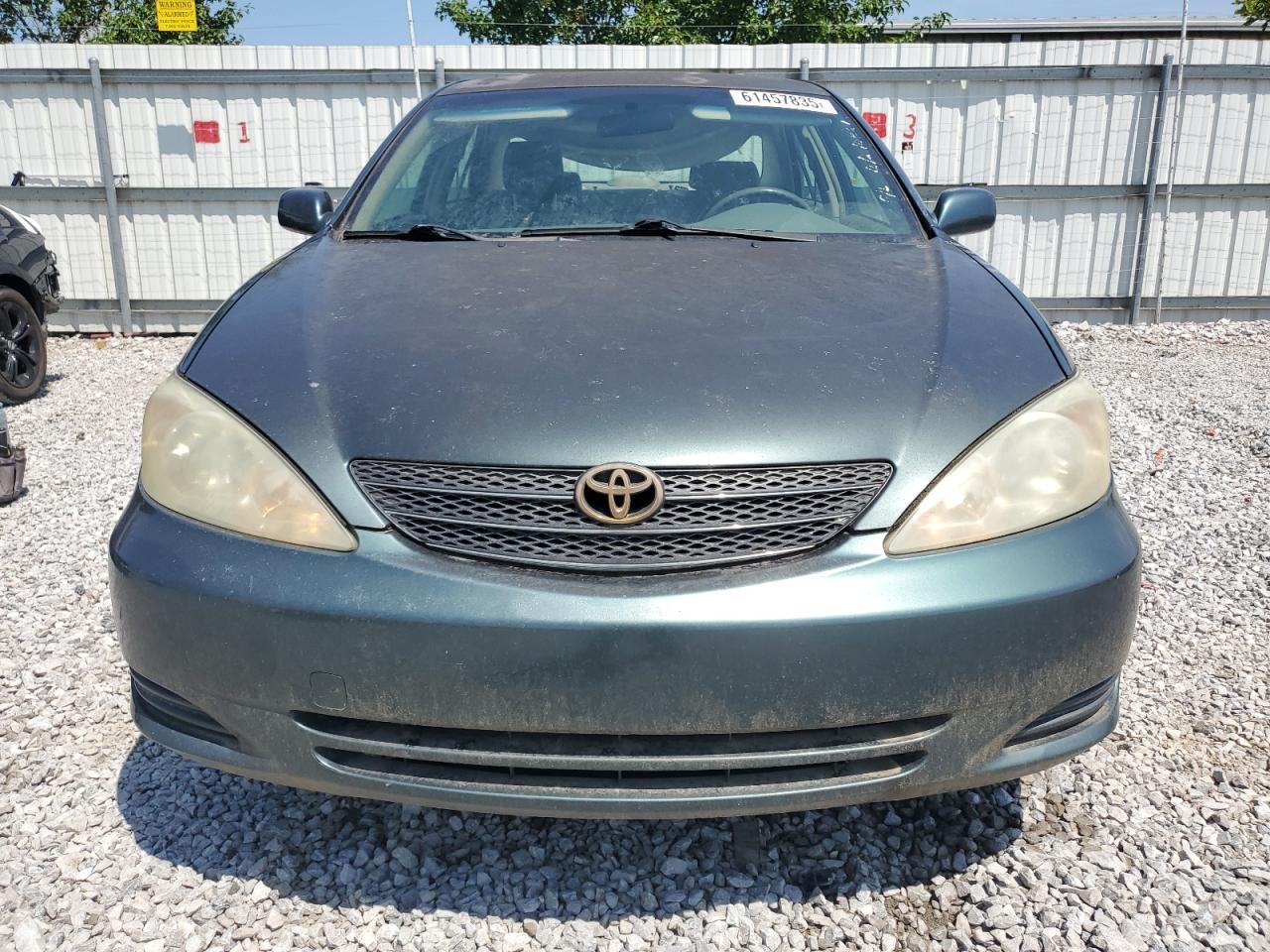 2002 Toyota Camry Le - Фото 5
