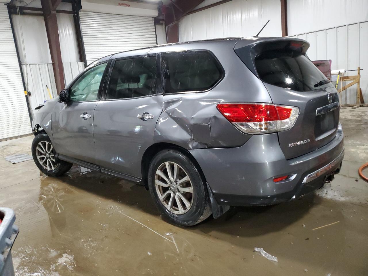 2015 Nissan Pathfinder S - Фото 2
