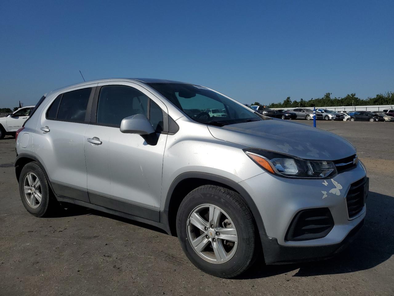 2020 Chevrolet Trax Ls - Image 4