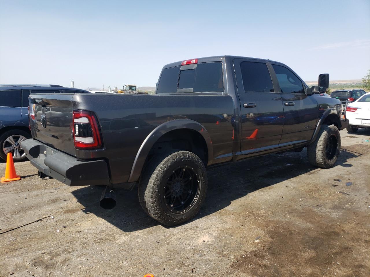 2021 Ram 2500 Laramie - Фото 3