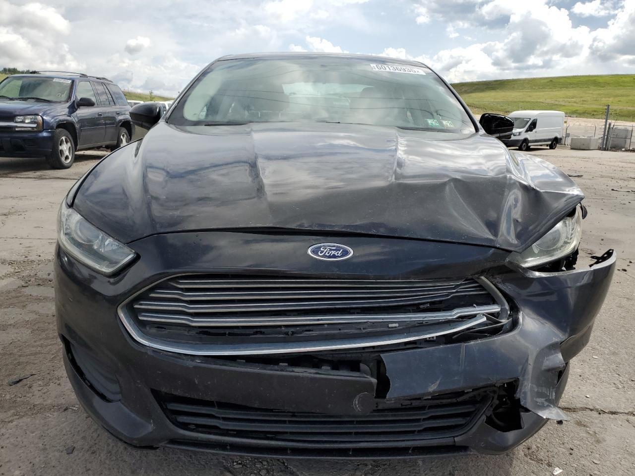 2013 Ford Fusion S - Image 5
