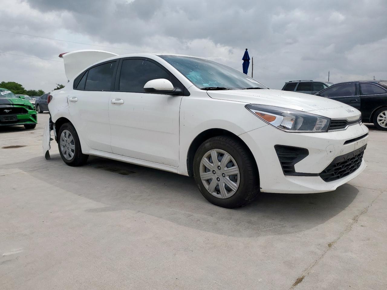 2023 Kia Rio Lx - Image 4