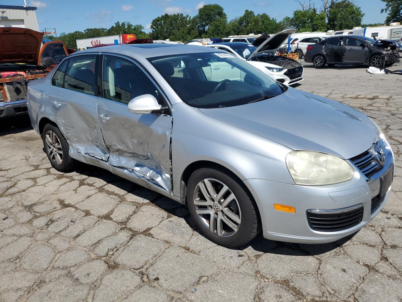 2005 Volkswagen New Jetta 2.5L Option Package 2 - Фото 4