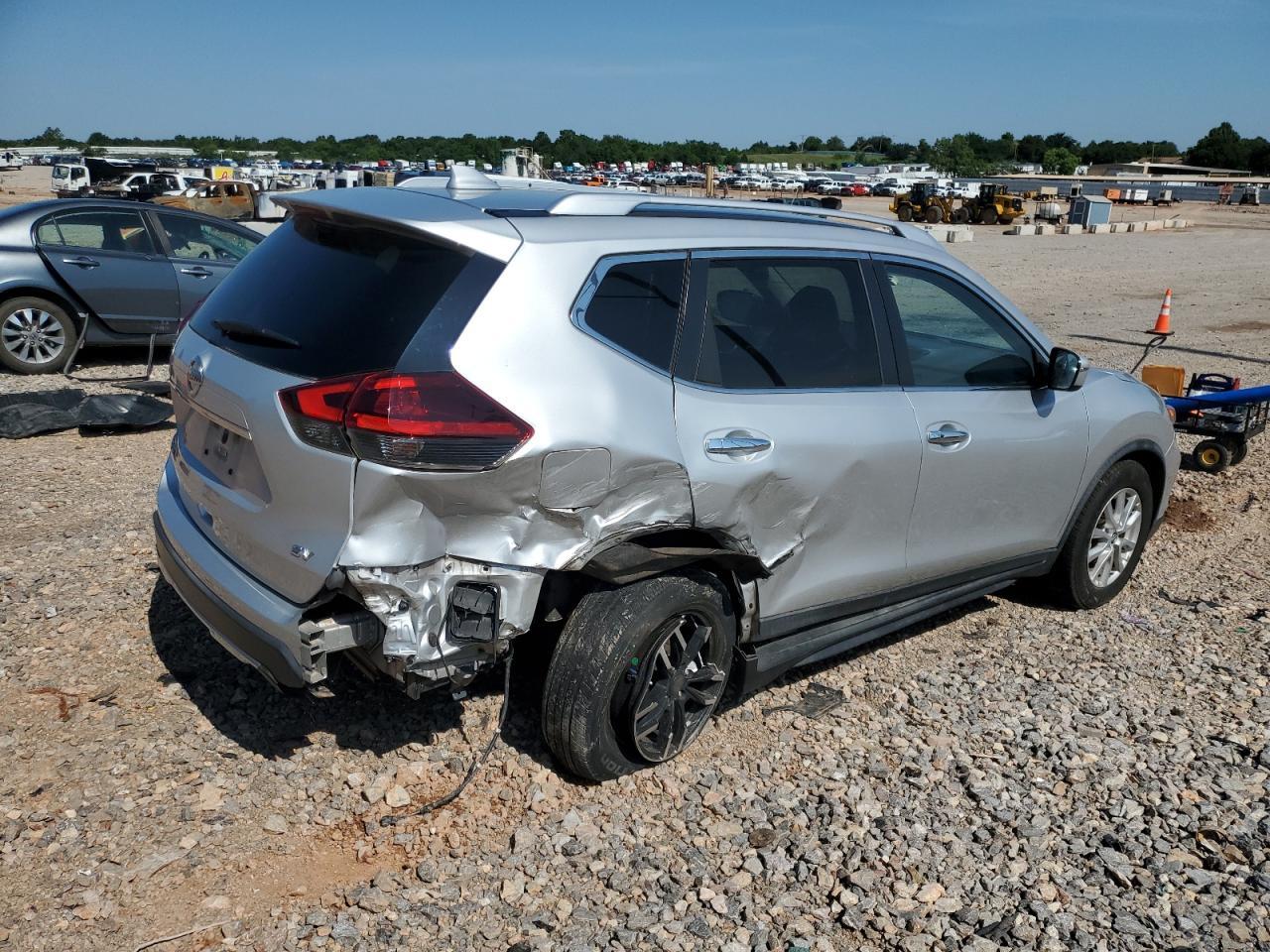 2018 Nissan Rogue S - Фото 3