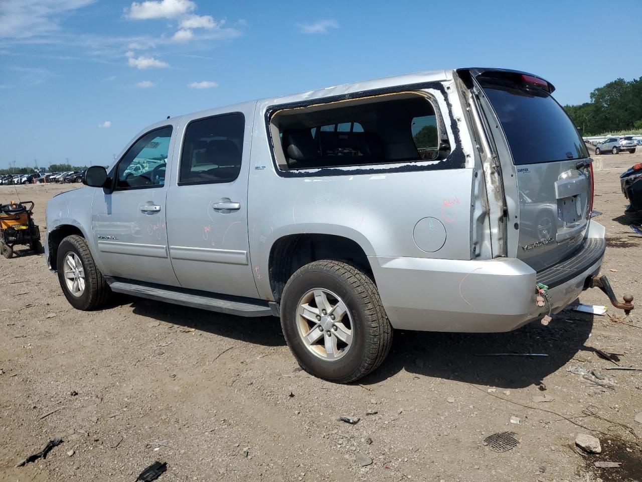 2013 GMC Yukon Xl K1500 Slt - Фото 2
