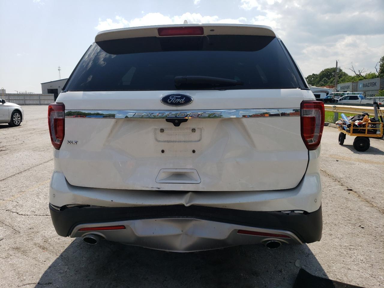 2017 Ford Explorer Xlt - Image 6