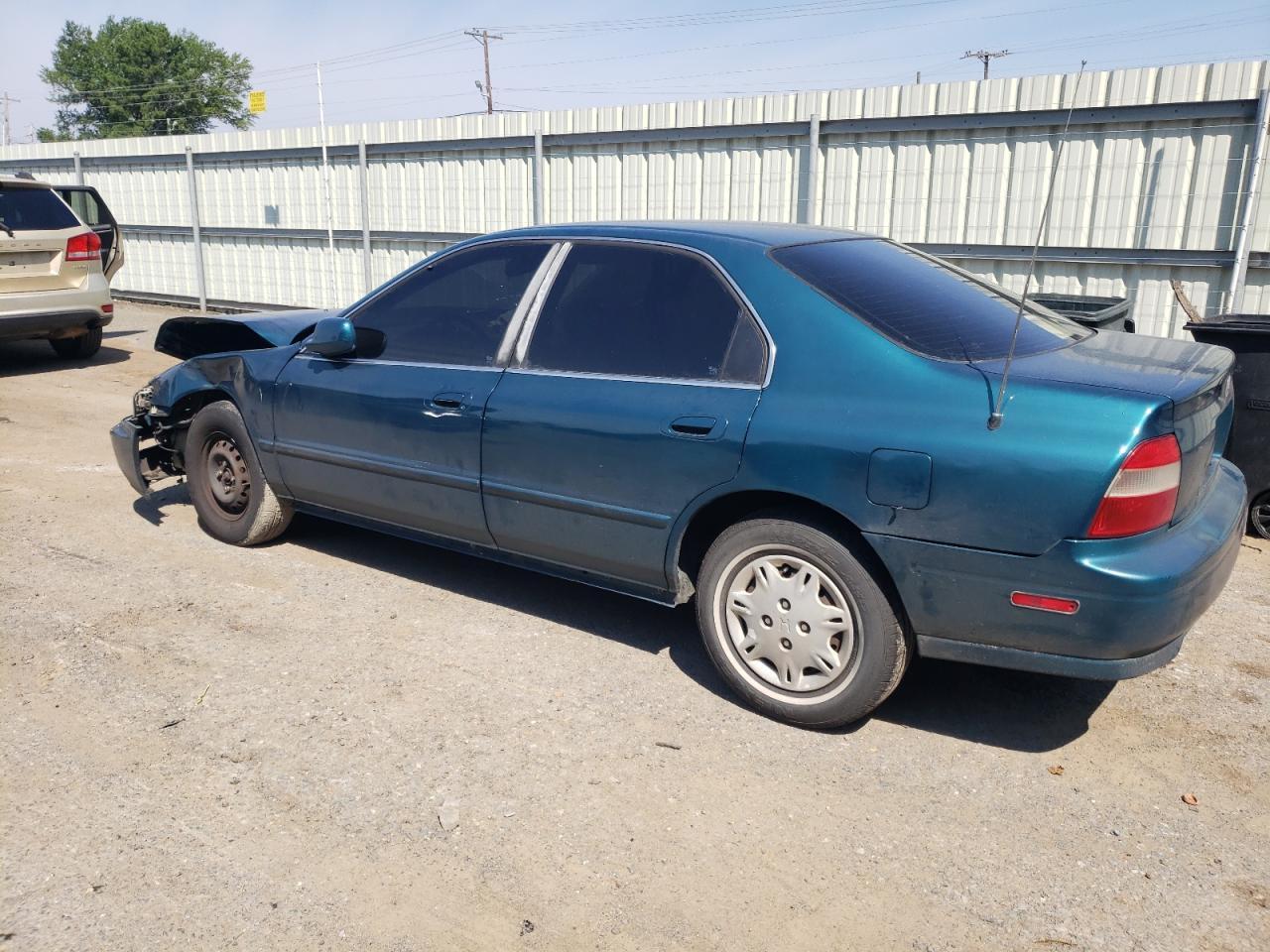 1995 Honda Accord Lx - Image 2