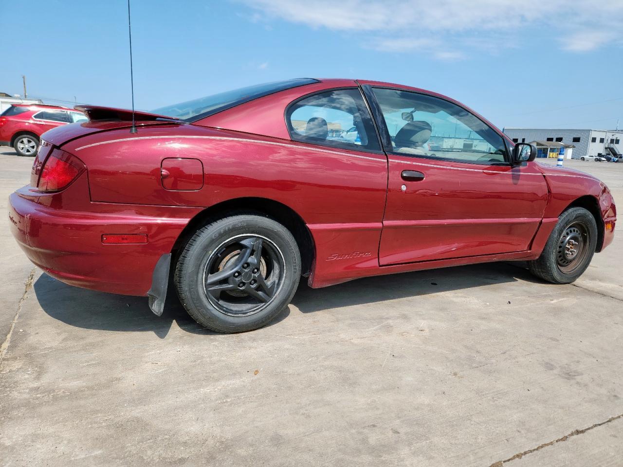2005 Pontiac Sunfire - Image 3