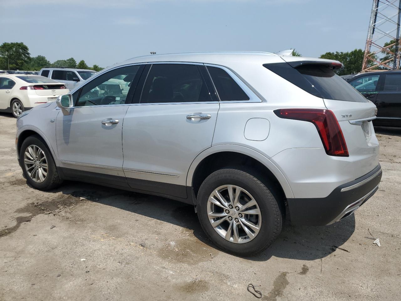 2020 Cadillac Xt5 Premium Luxury - Image 2