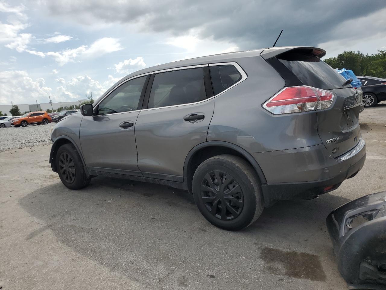 2016 Nissan Rogue S - Image 2