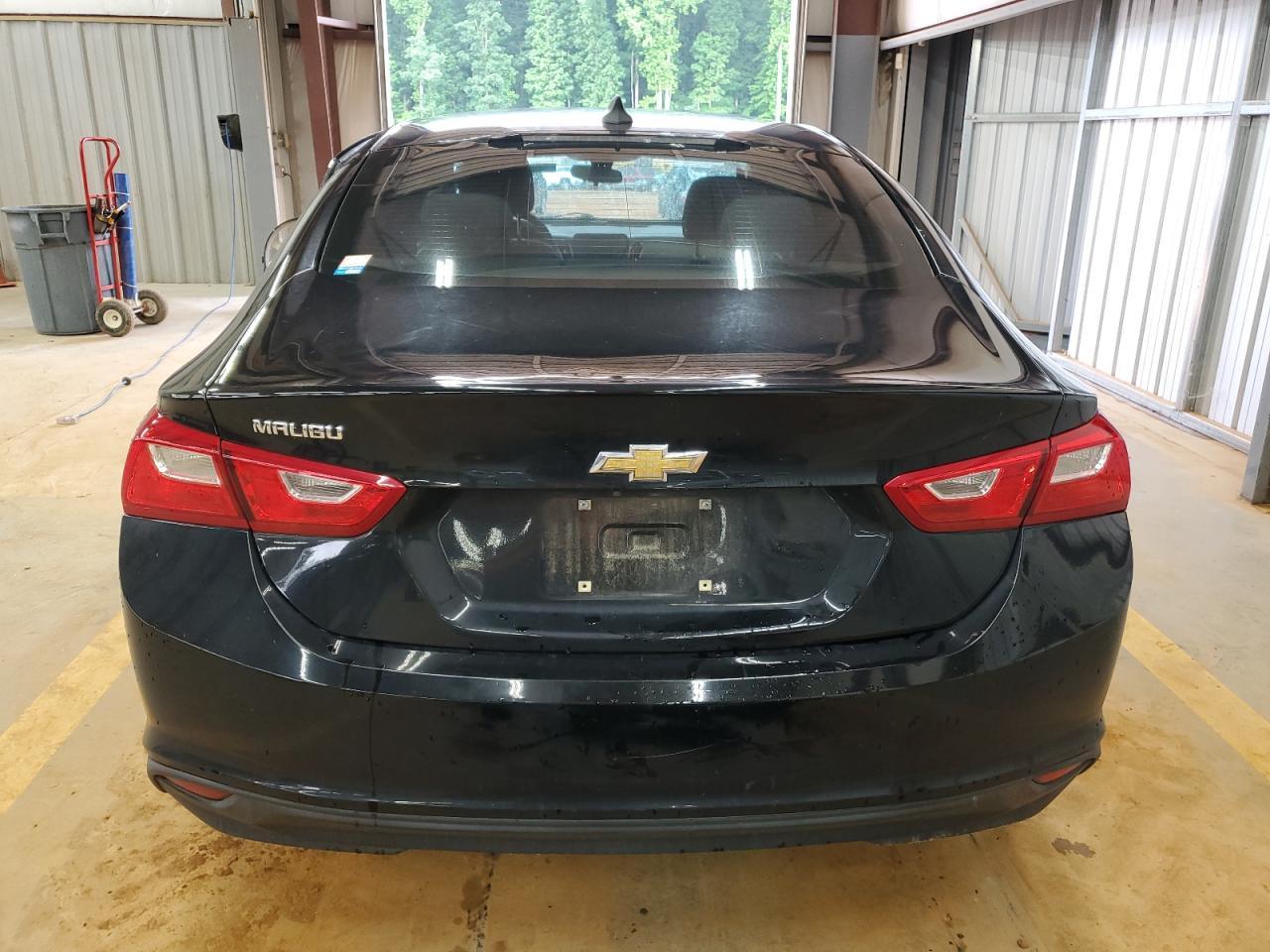 2018 Chevrolet Malibu Ls - Image 6