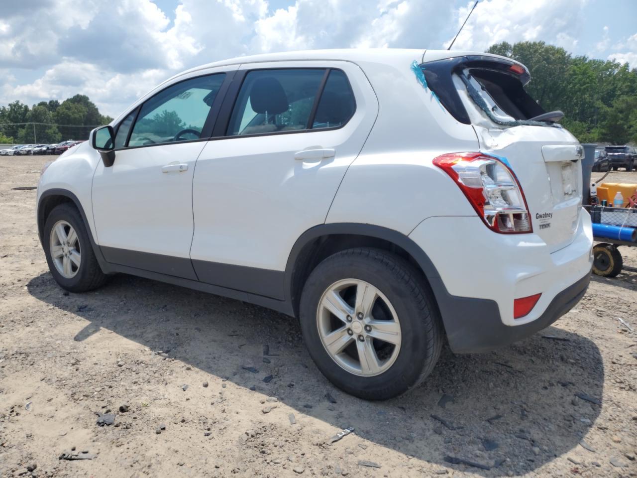 2020 Chevrolet Trax Ls - Image 2