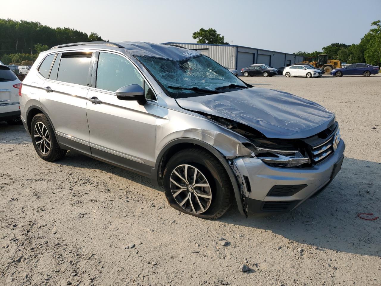 2021 Volkswagen Tiguan Se - Image 4