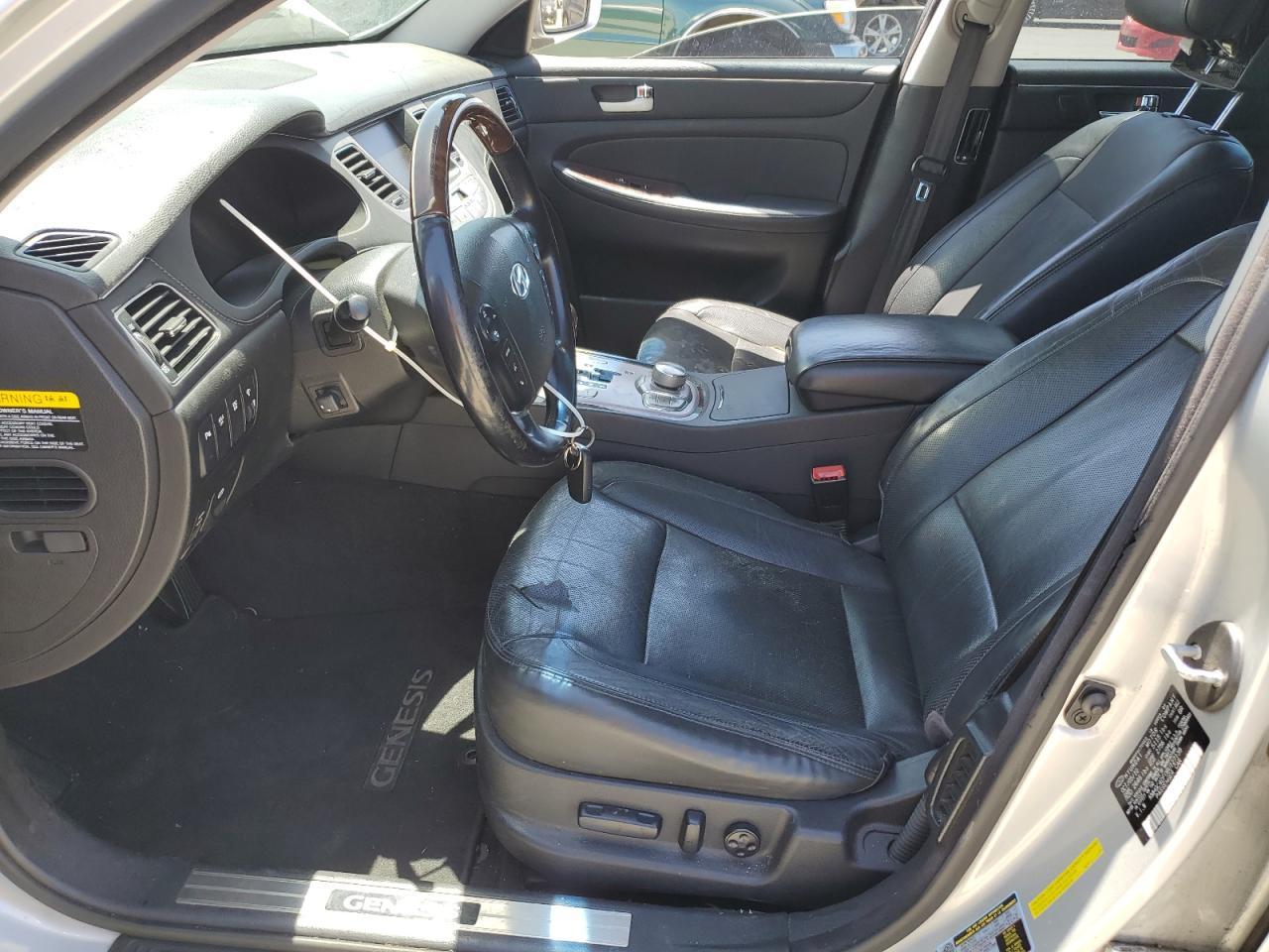 2011 Hyundai Genesis 4.6L - Image 7